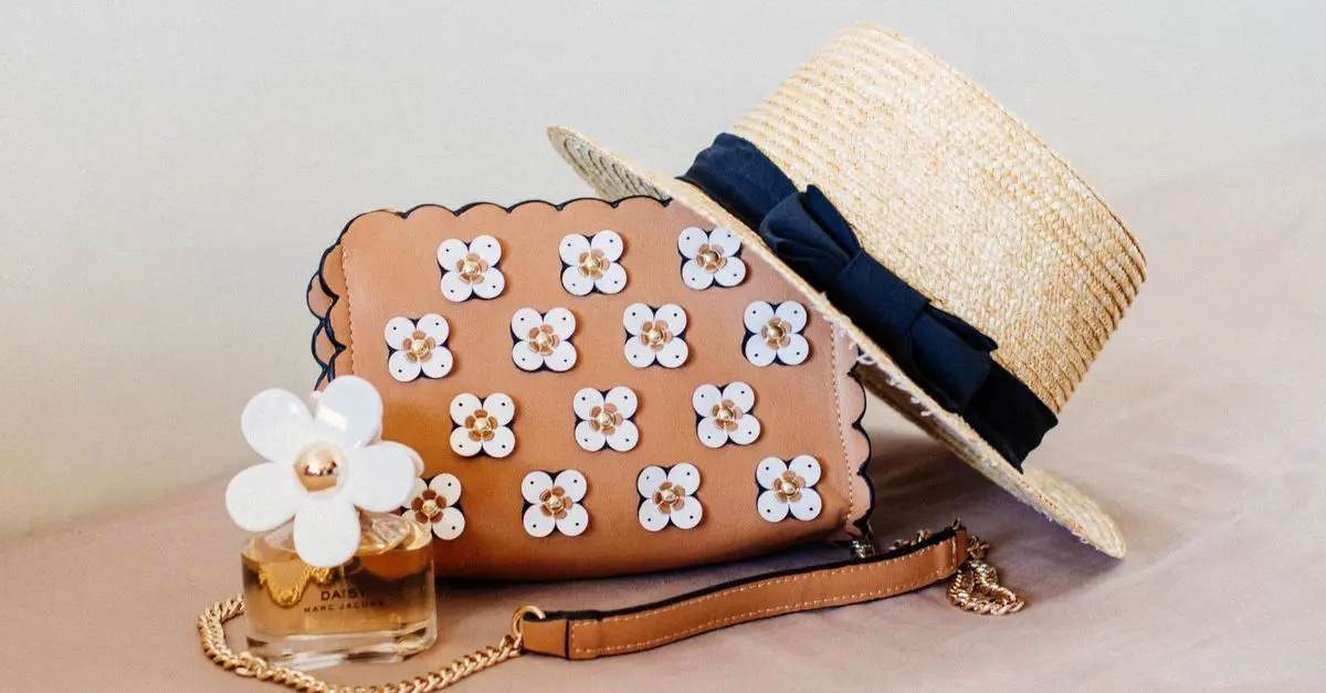 Comment Accessoiriser Vos Habits Accessibles pour un Look Élégant