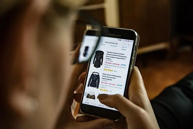 Guide Pratique pour Dénicher des Habits Accessibles en Ligne