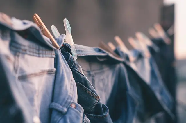 Habits Accessibles : Les Pièces Indispensables pour un Style Économique